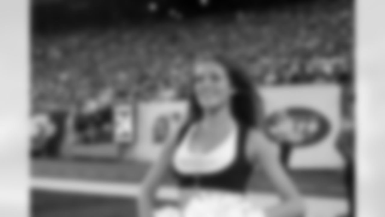 New York Jets Flight Crew: Jets vs Cowboys