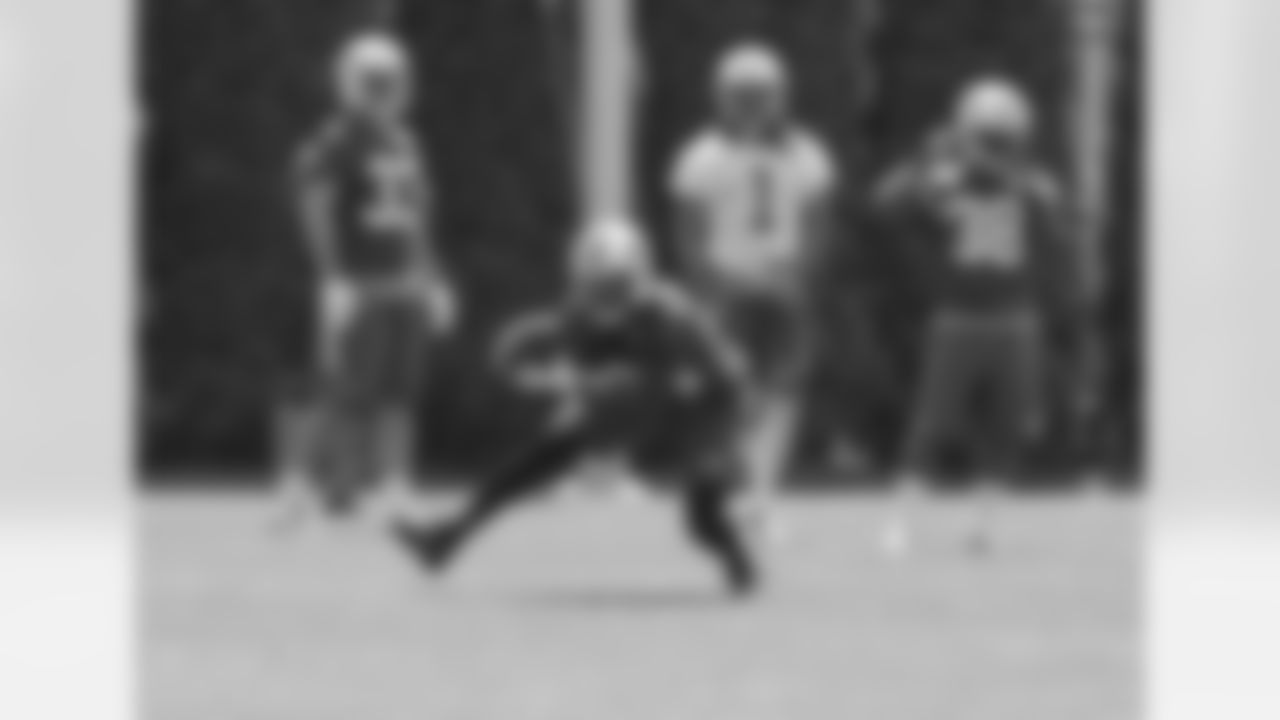 CB Keith Lewis