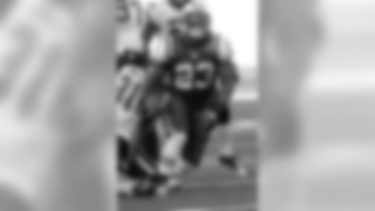 Shonn Greene Photos