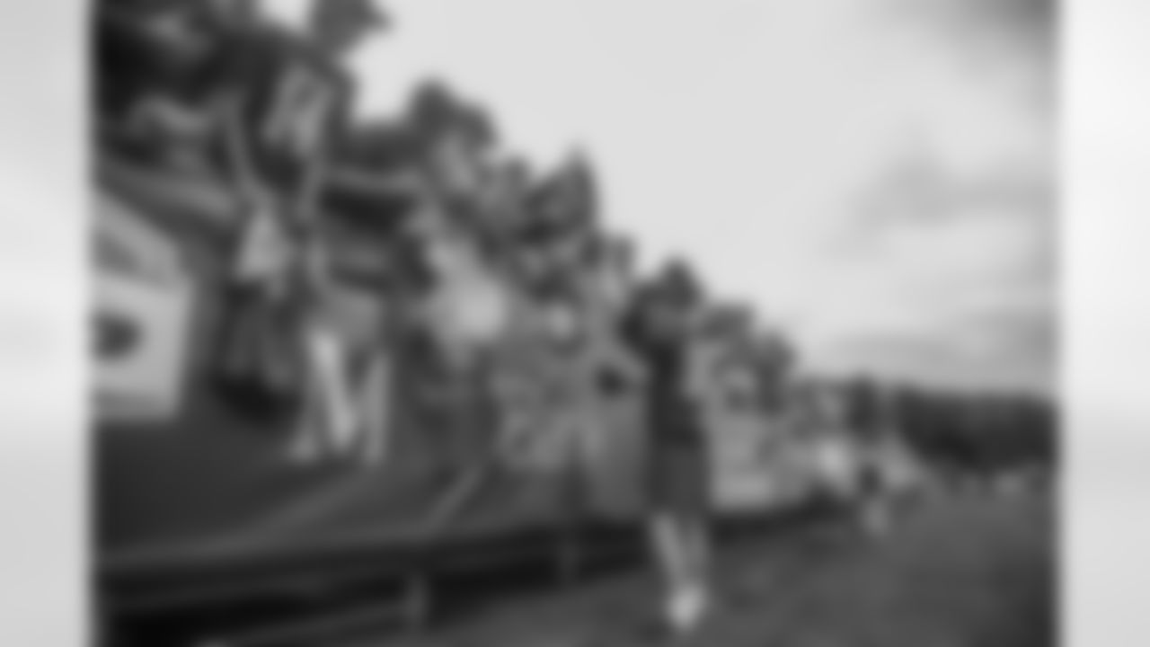 E_1D2_3102