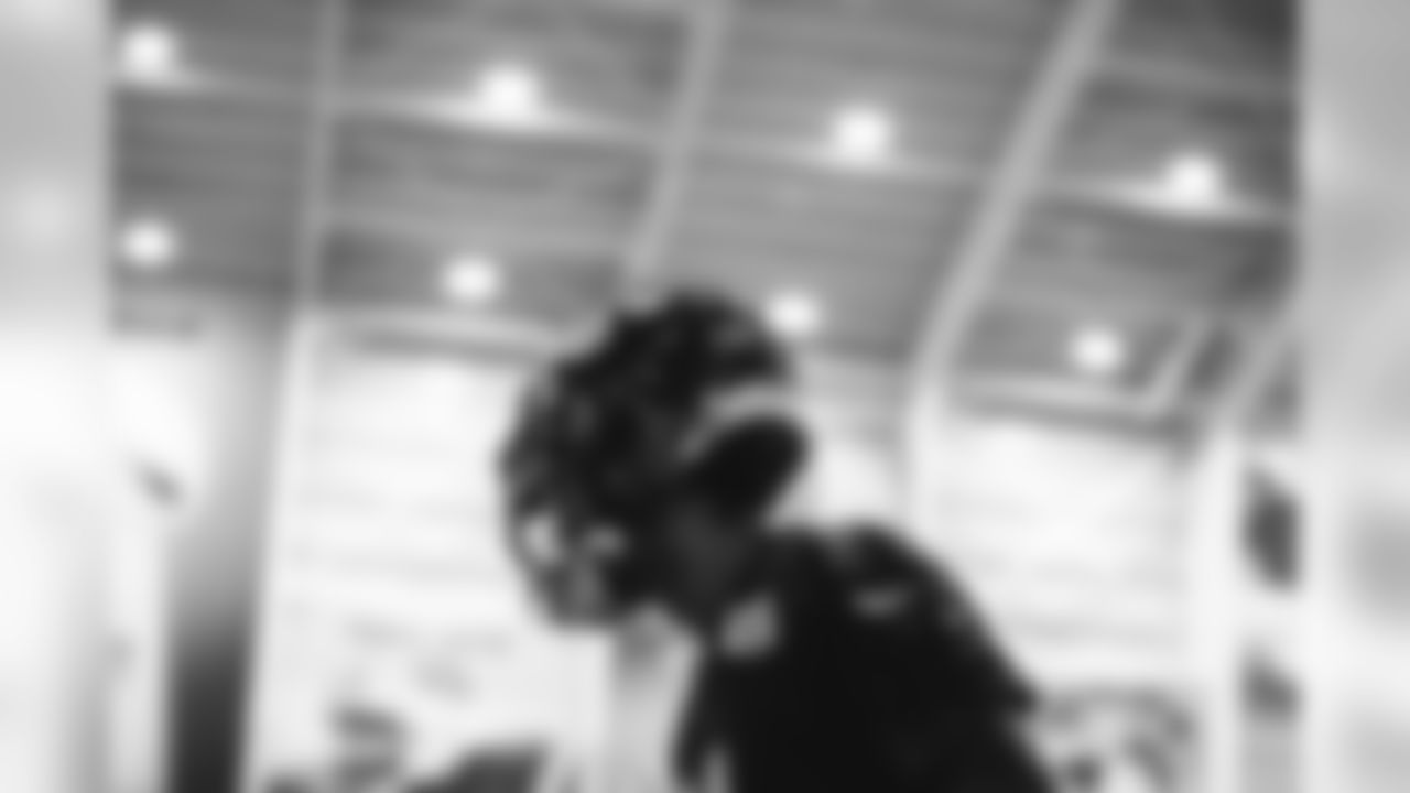 E_SNY_3887