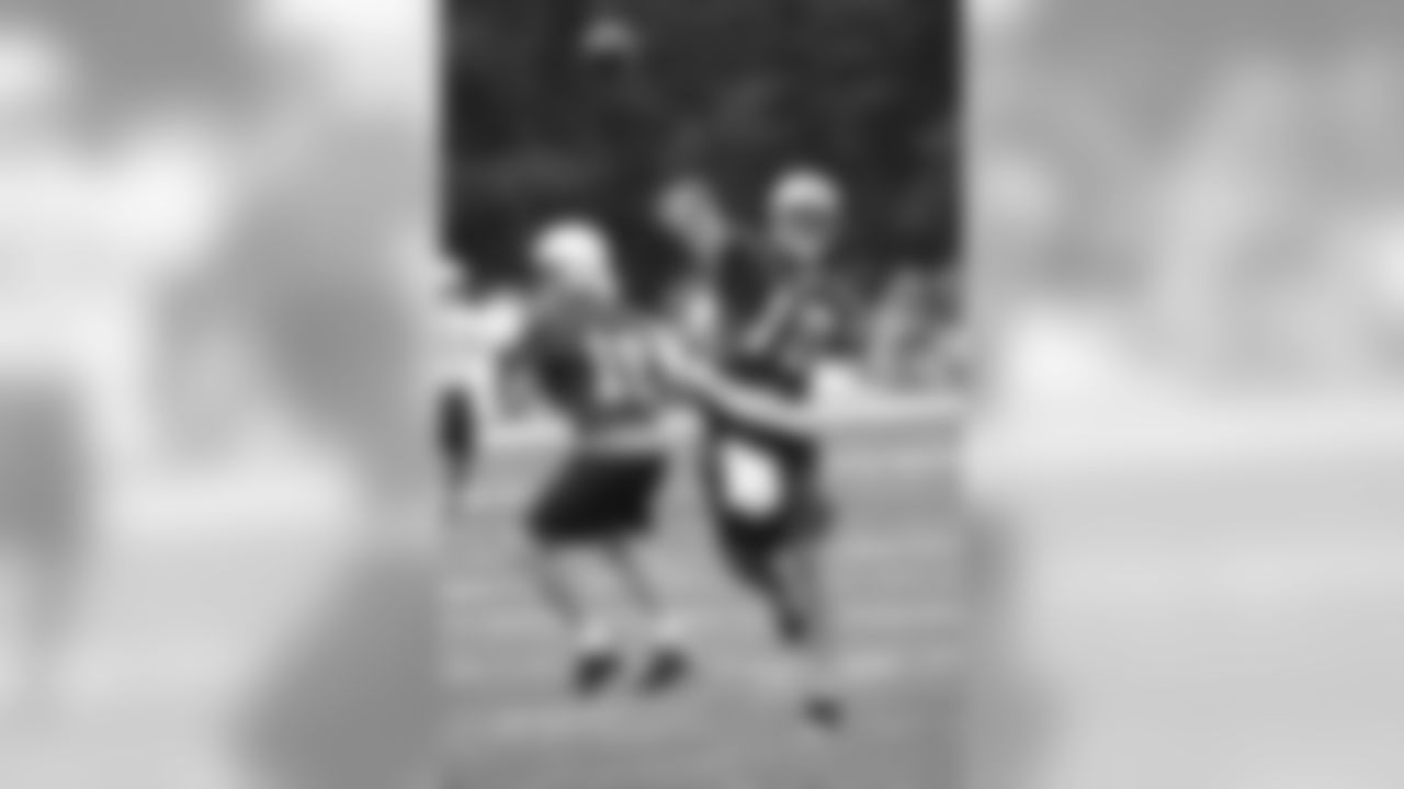 QB Erik Ainge Photos