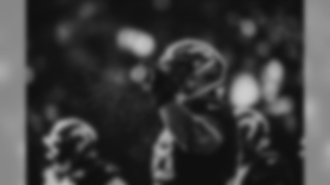 E_SNY_1012