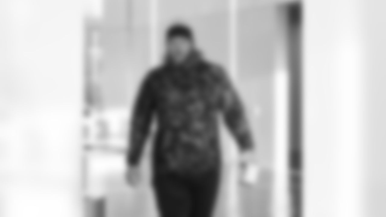 OL Nick Mangold