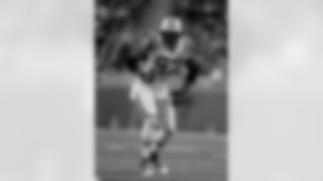 Calvin Pace Photos