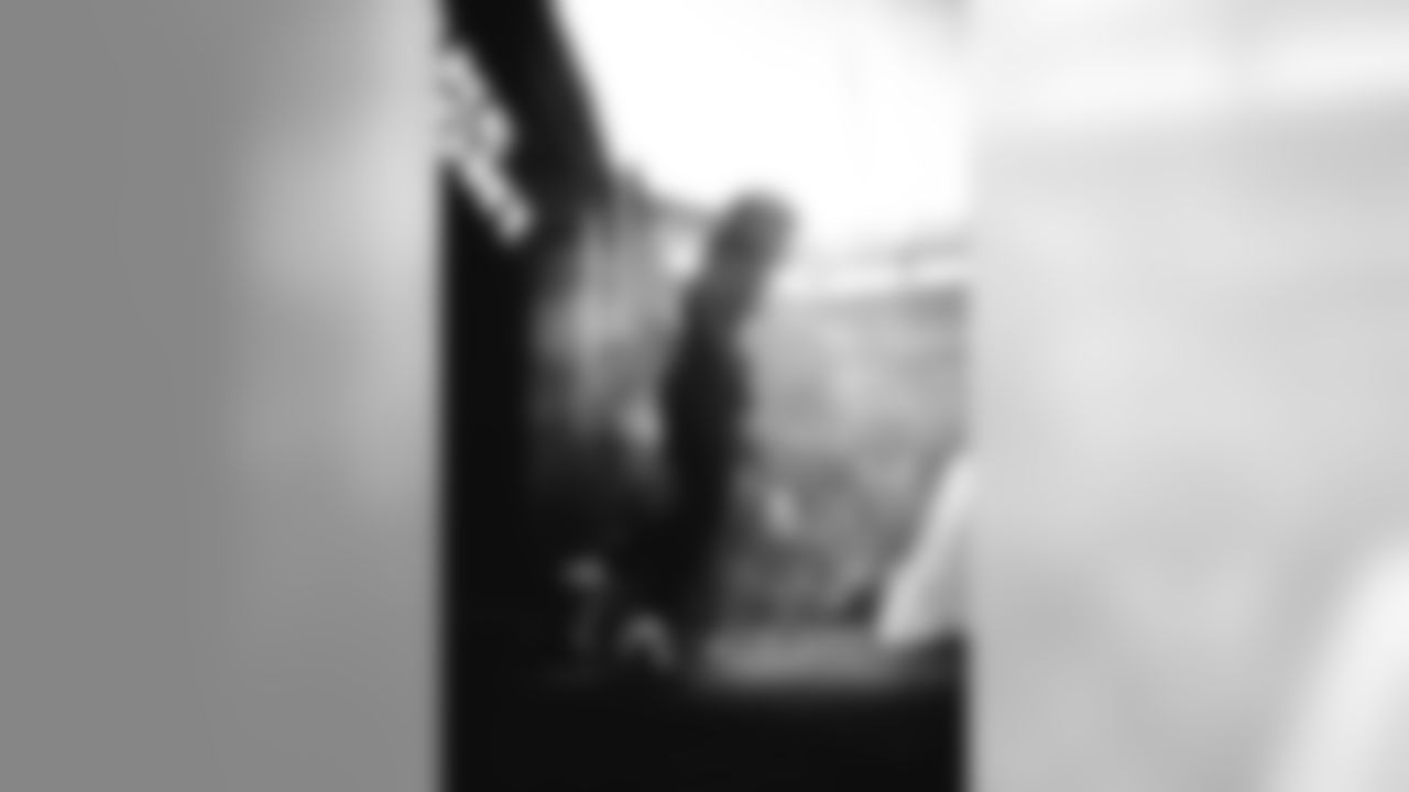 E_SNY_6973
