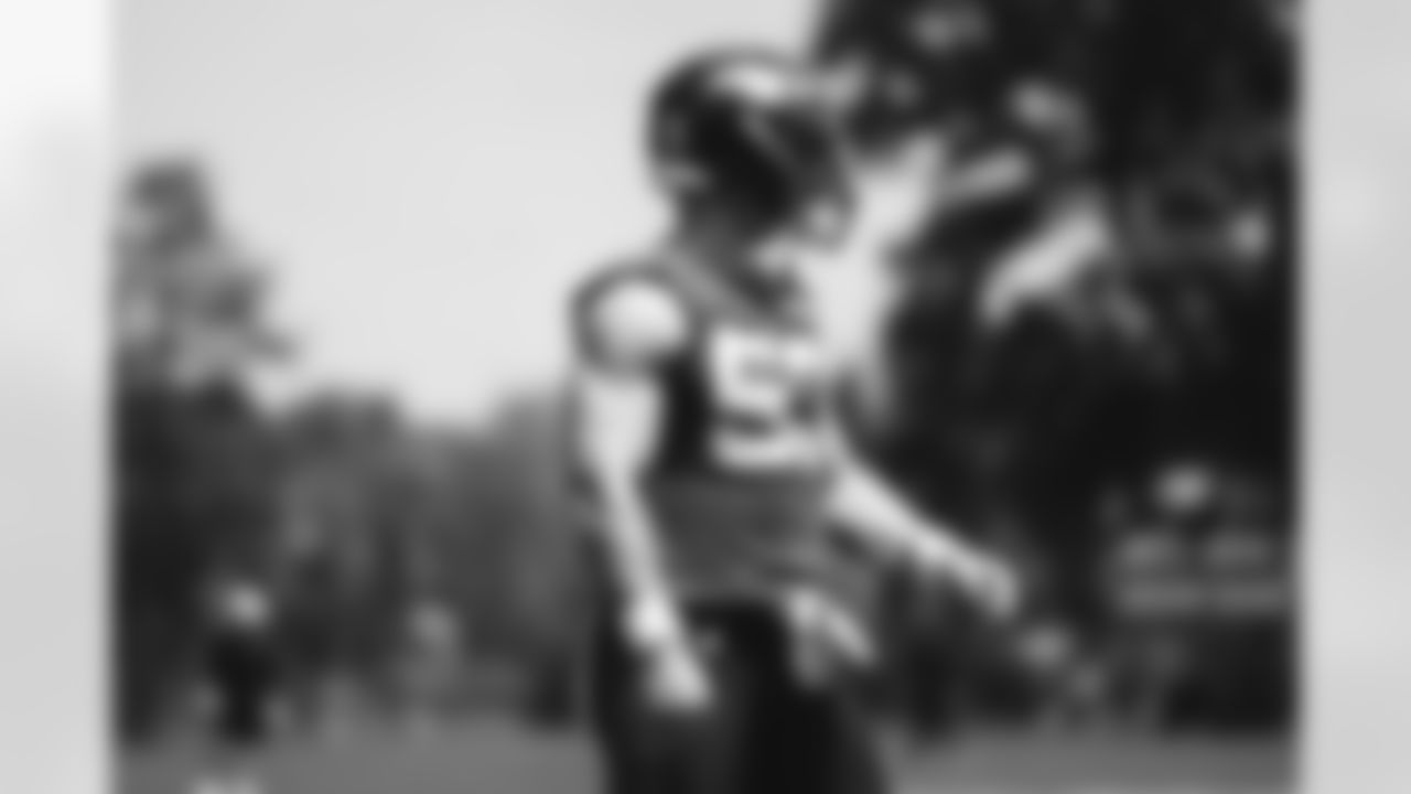 LB Blake Cashman