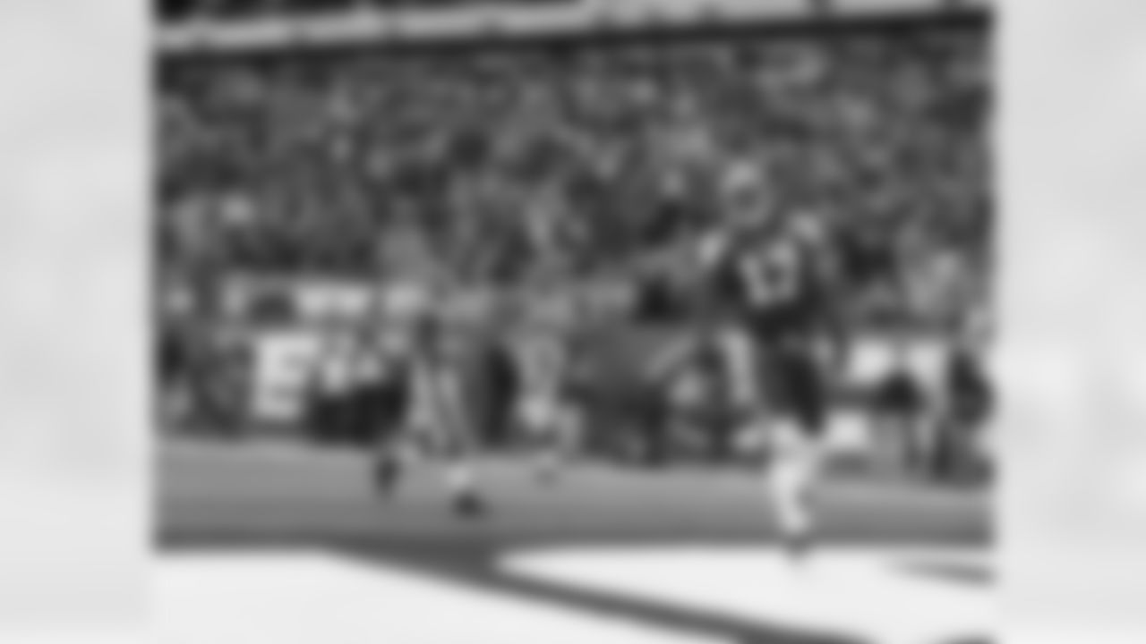 2010 Week 17 Jets vs Bills Game Photos