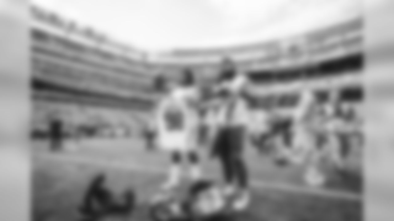 E_SNY_4071