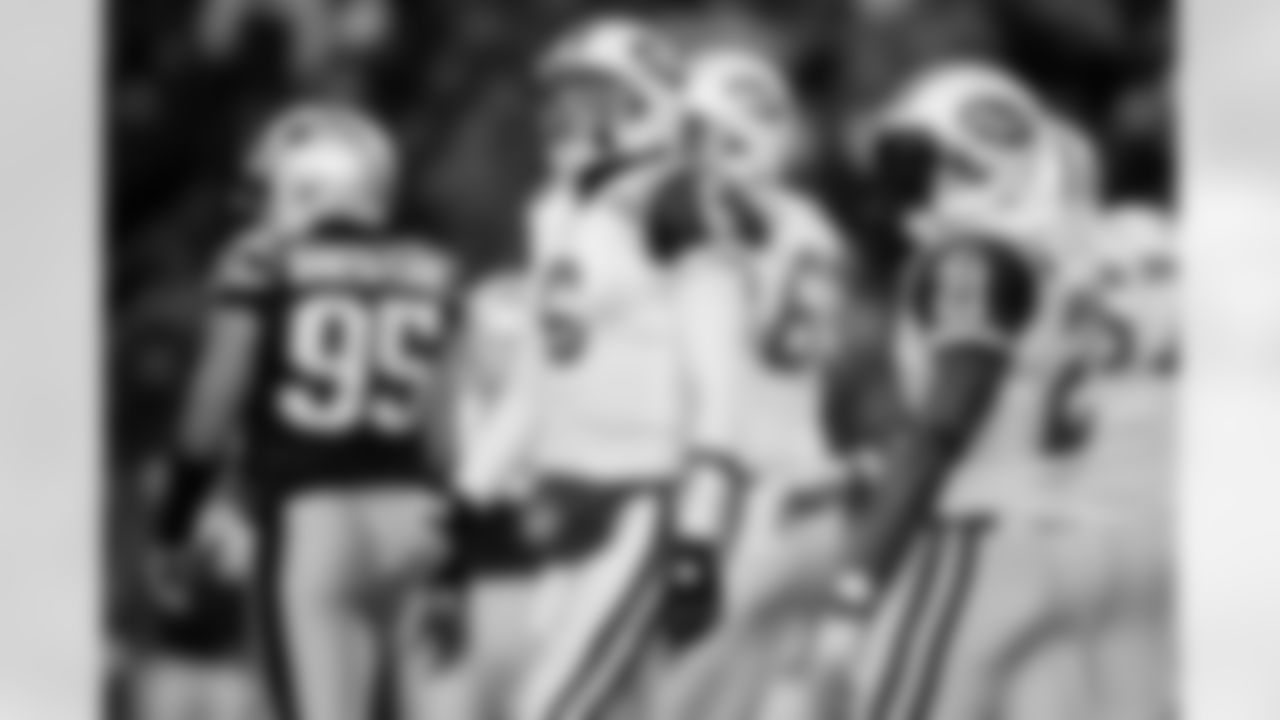 2010 Week 13 Jets vs Patriots Game Photos