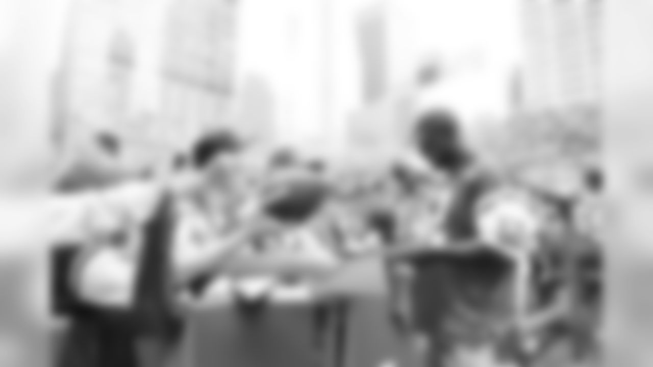 MetLife Stadium Fan Fair