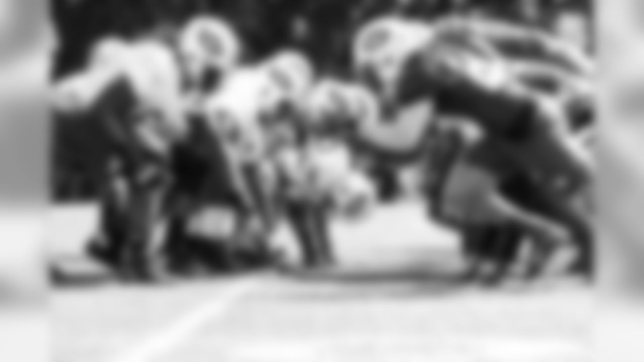#49 Jordan Leggett