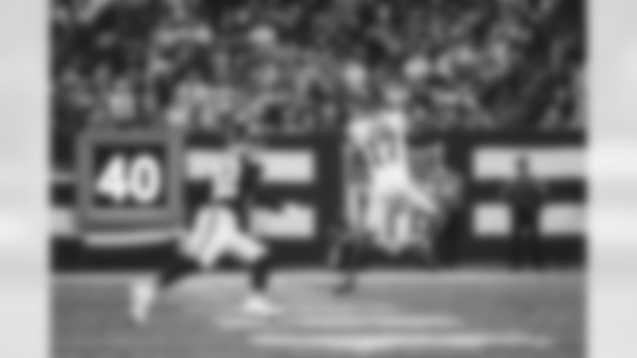 E_JB2_6702