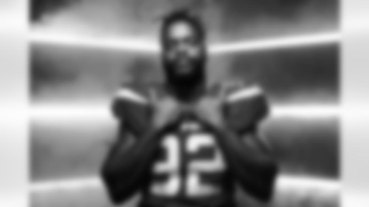 DL Jabari Zuniga