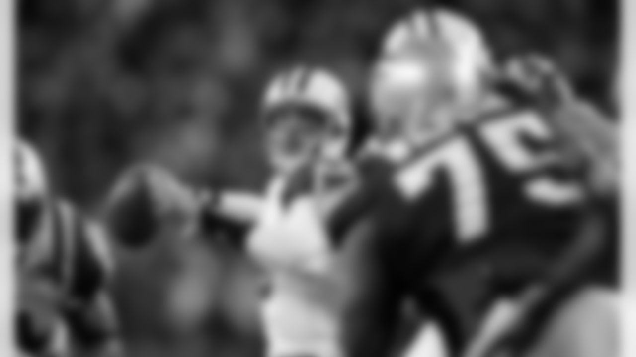2010 Week 13 Jets vs Patriots Game Photos