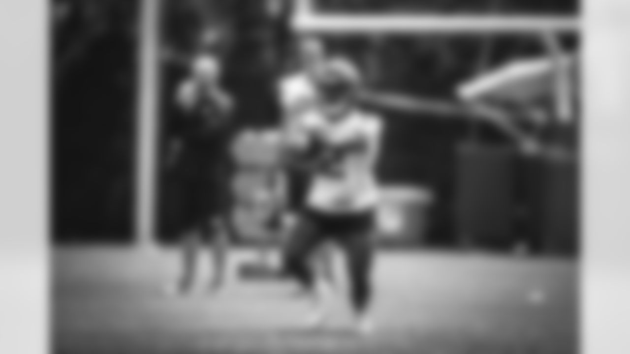RB Michael Carter
