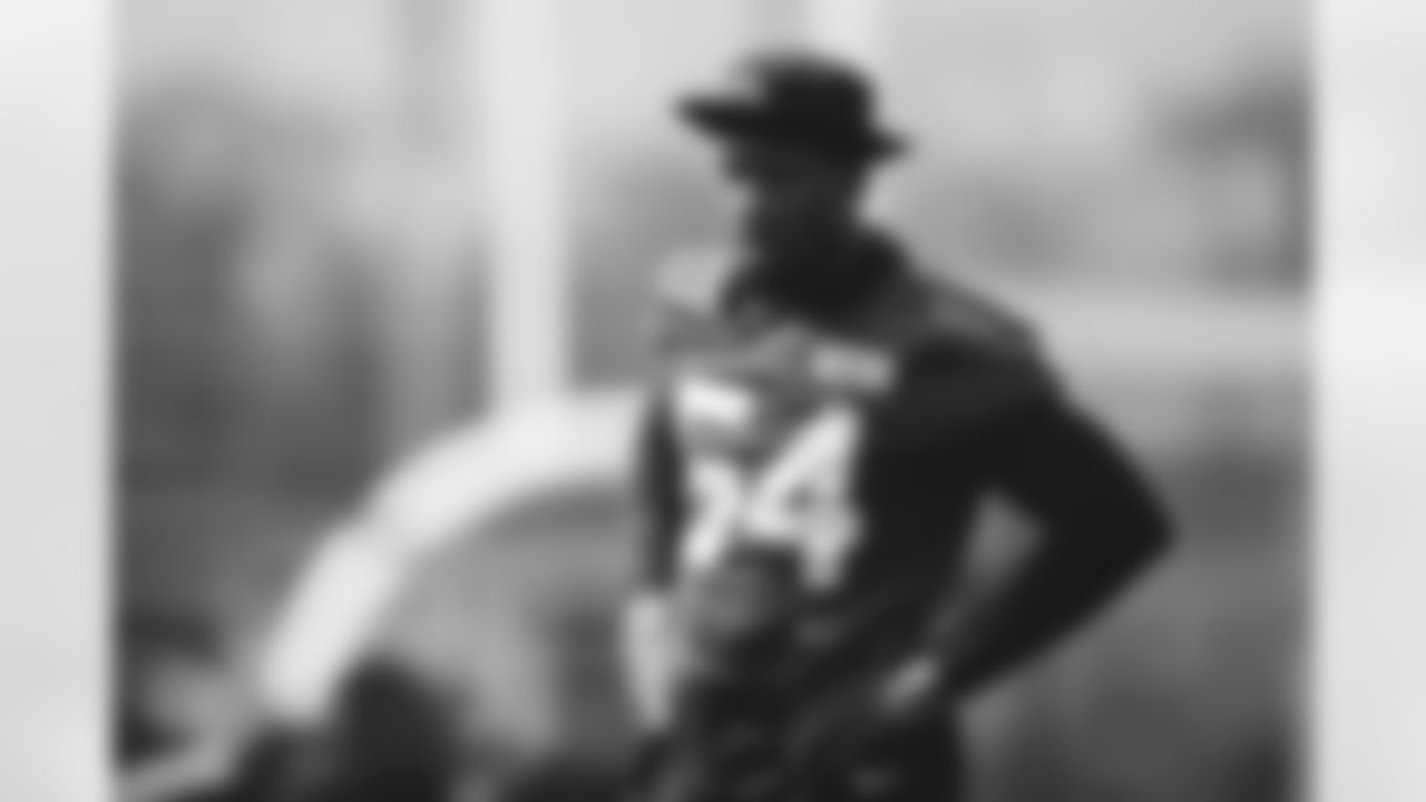 DL Jacob Martin