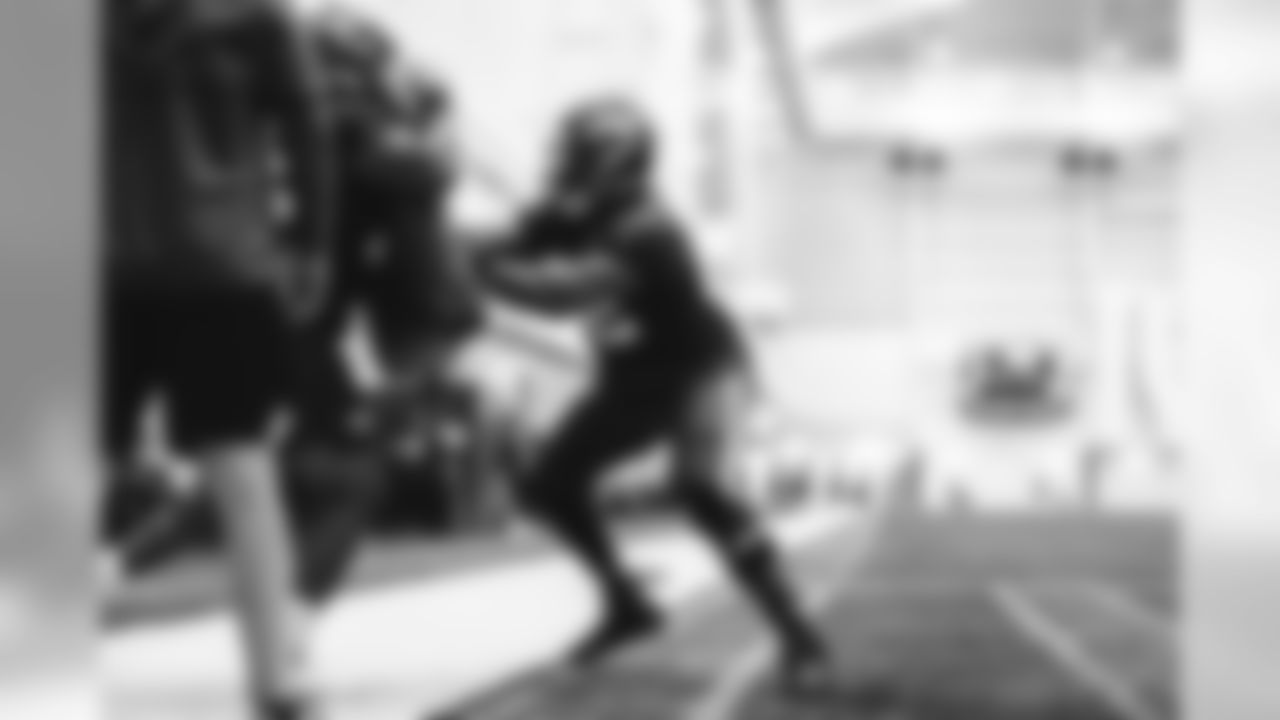 E_SNY_4403