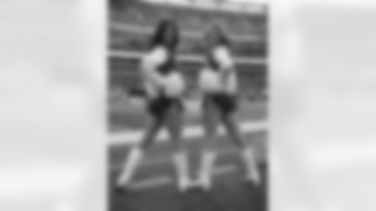 2010 Week 11 Jets vs Texans Flight Crew Photos