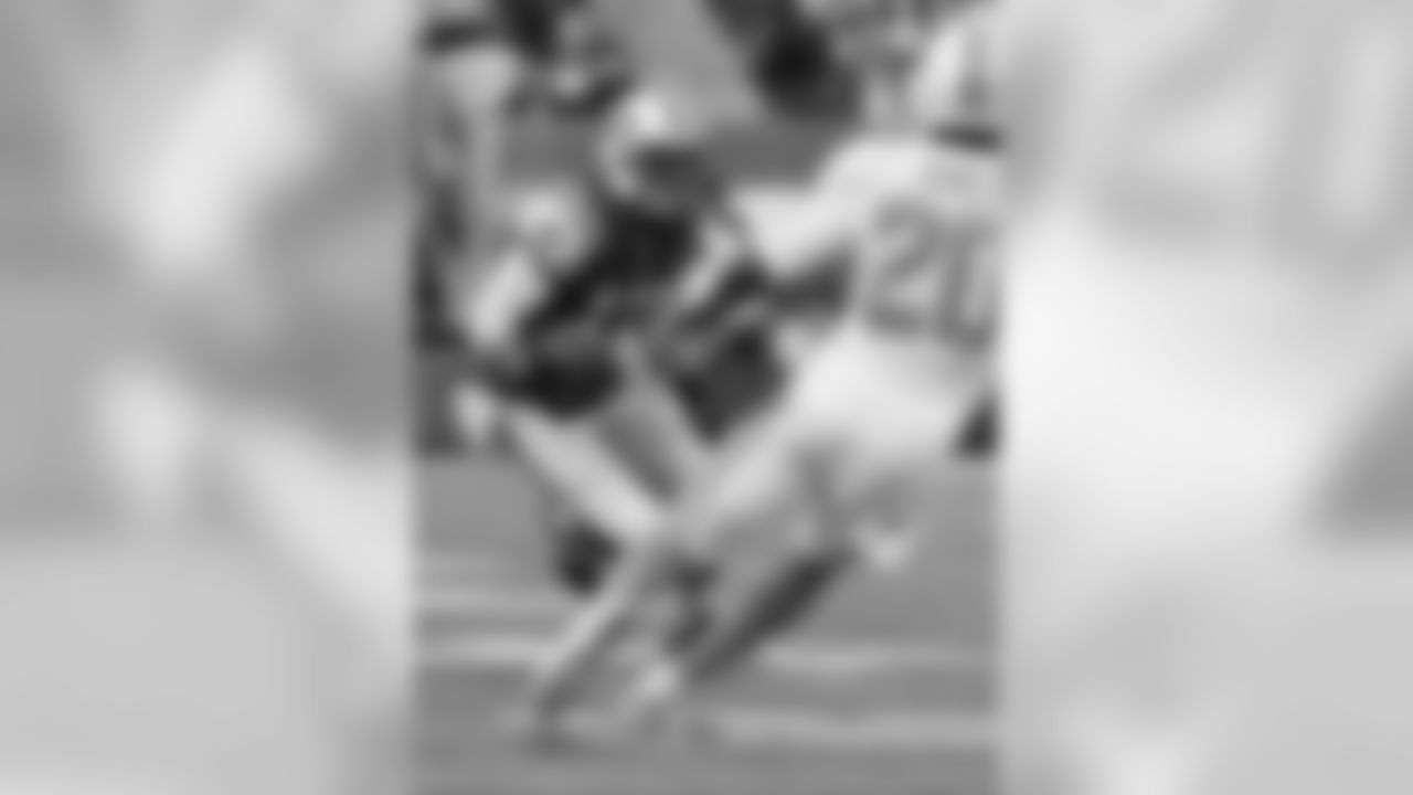 WR - Greg Salas