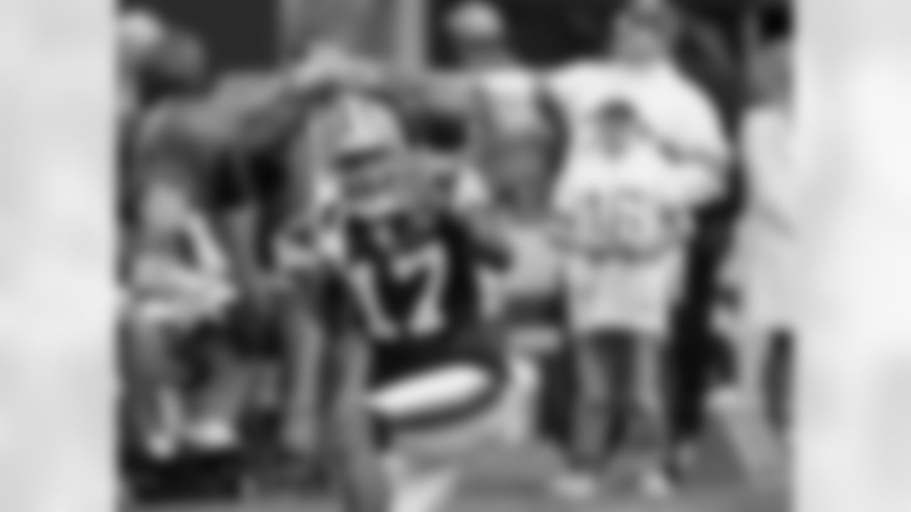 WR Braylon Edwards Photos