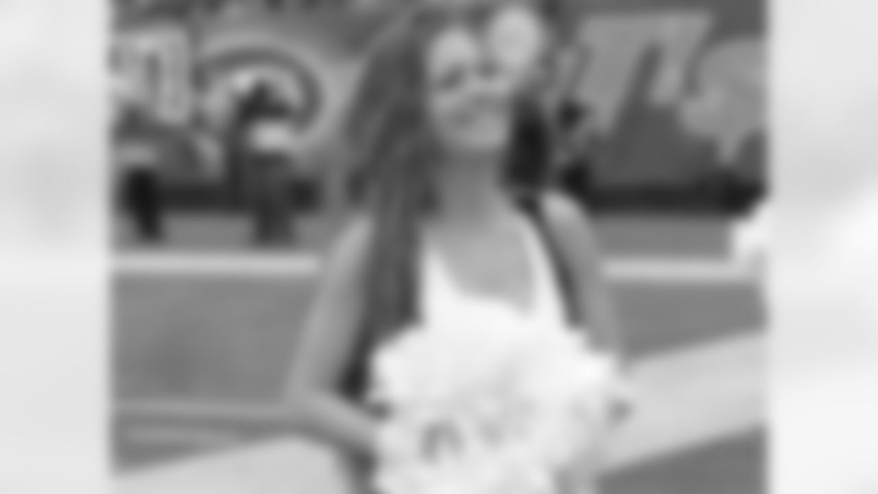 Danielle B. 2009 Flight Crew Member Photos