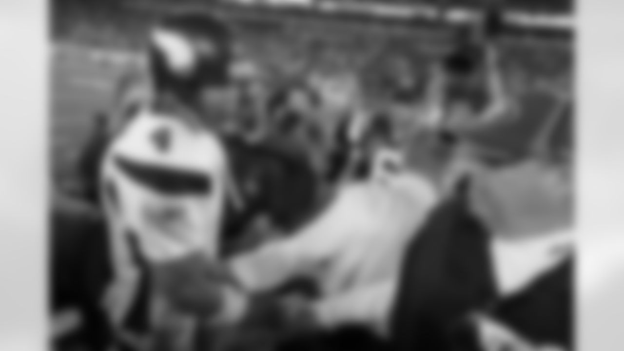 2010 Week 5 Jets vs Vikings Game Photos