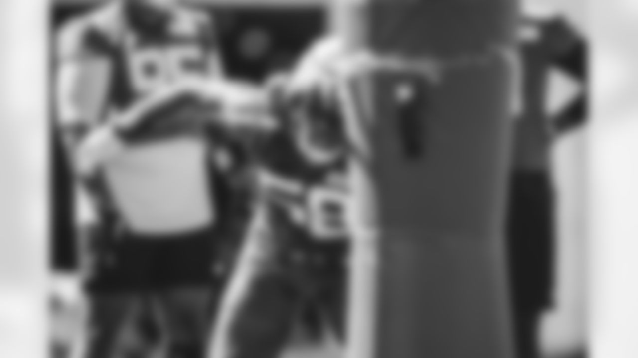 E_JB2_7933