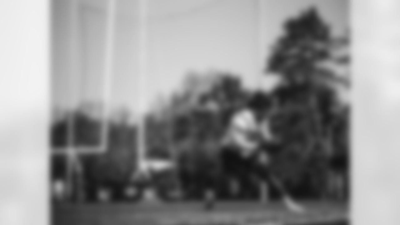 RB Ty Johnson