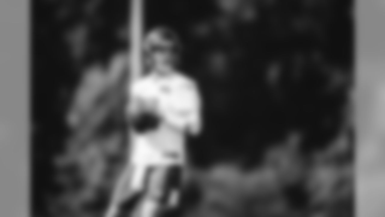 E_SNY_3062