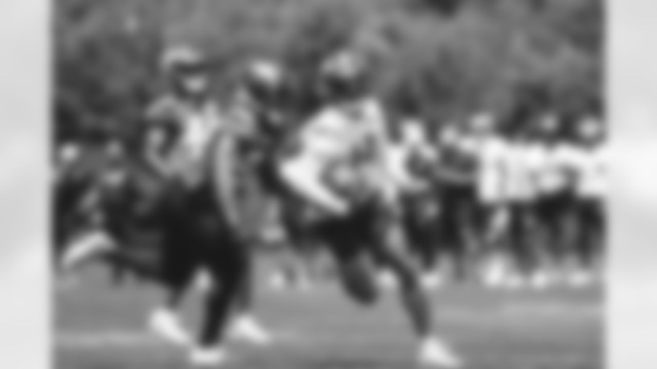 E_JB1_9049