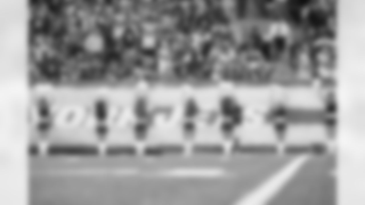New York Jets Flight Crew: Jets vs Cowboys