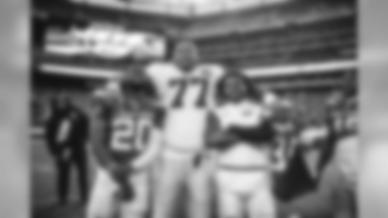 E_SNY_3767