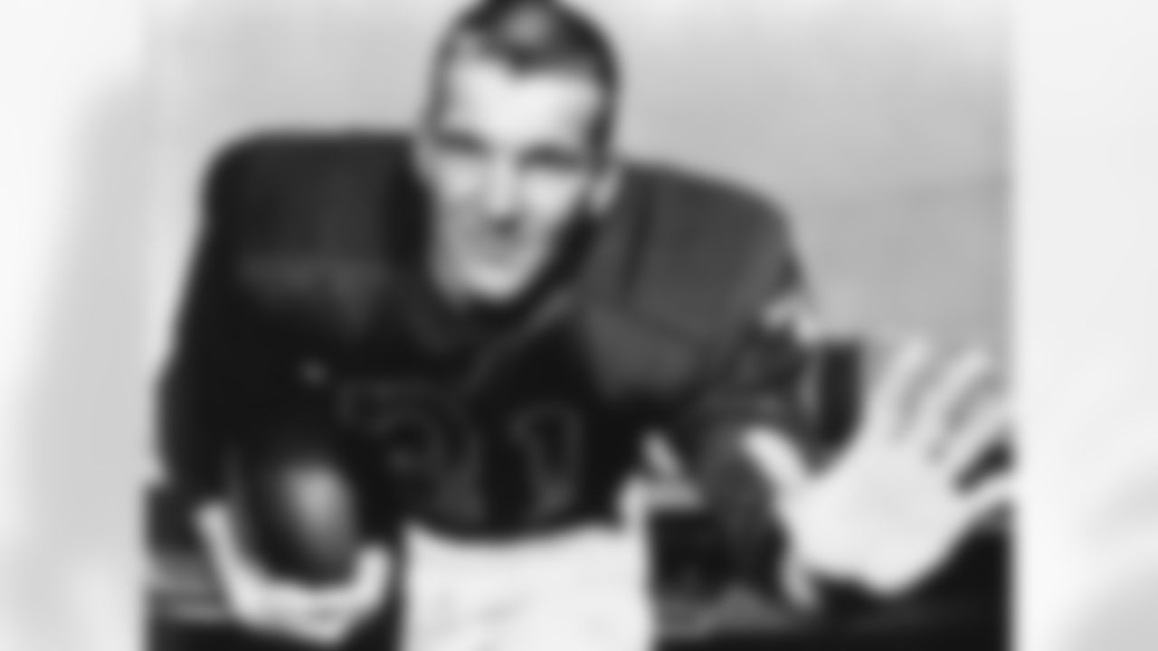 Handyman RB Bill Mathis in 1961