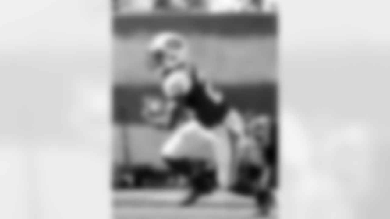 Joe Mcknight Photos