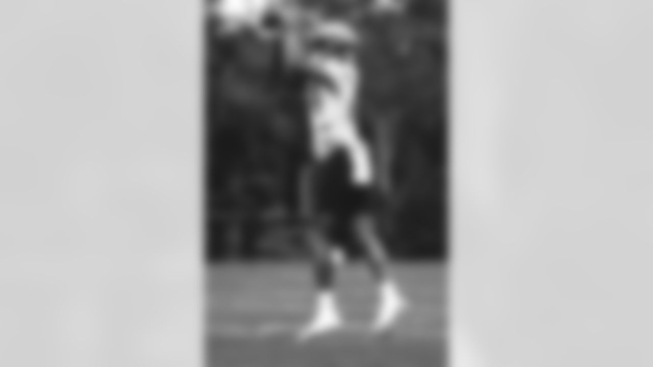 WR Corey Davis