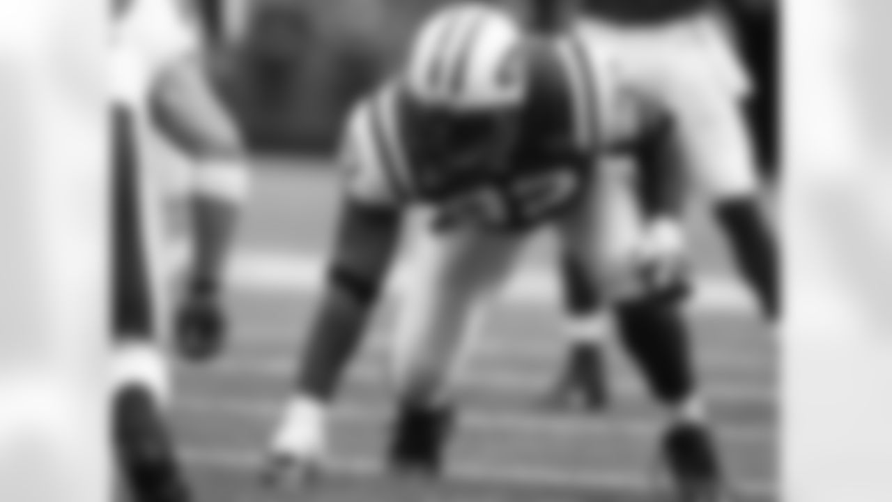 Shaun Ellis Photos