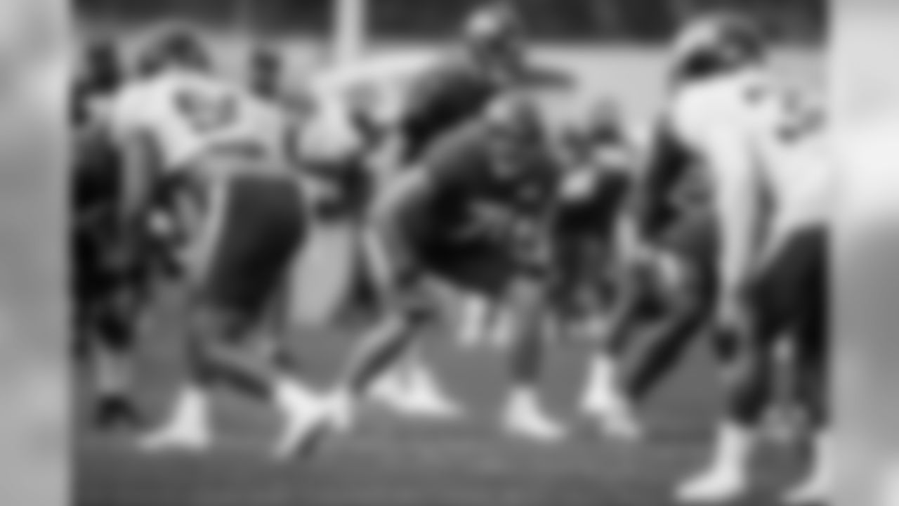E_SNY_2960