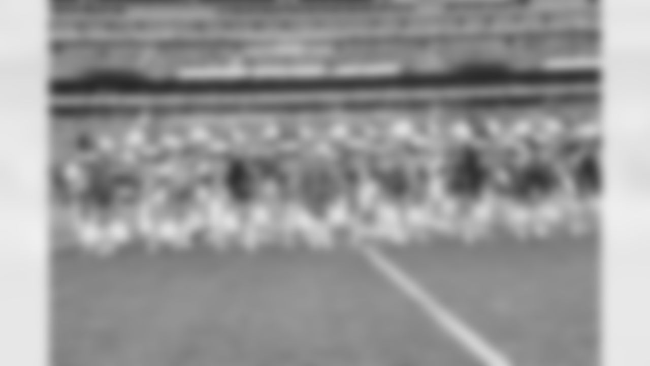 New York Jets Flight Crew: Jets vs Bills
