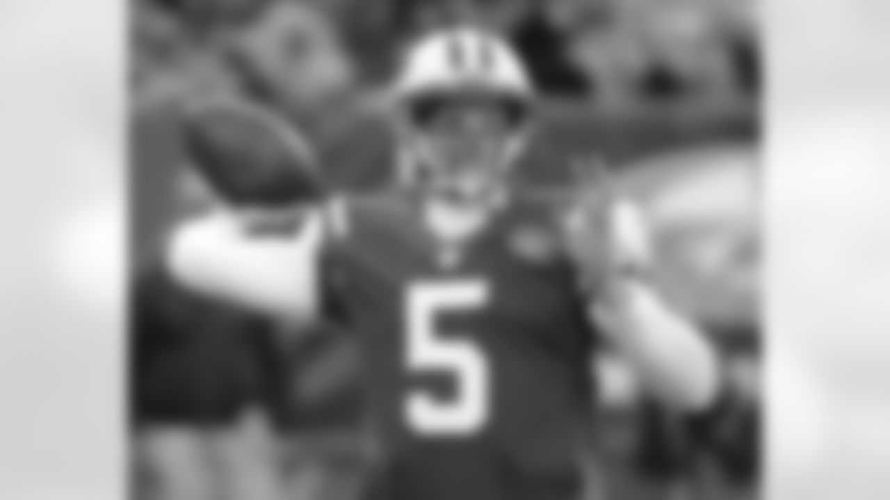 Matt Simms replaced the struggling Smith during our first go-round with the Dolphins, but the offensive woes continued as we managed just one field goal in 60 minutes of play. The UDFA QB saw game action three times last season and will likely enter training camp competing for the No. 2 spot on our depth chart.