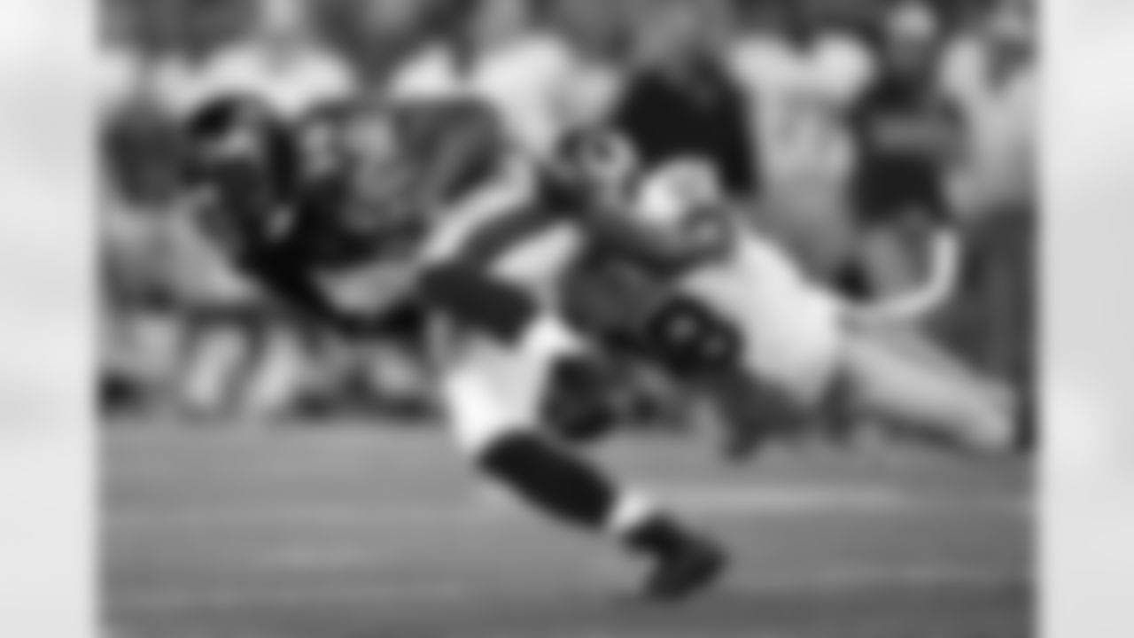 Searching for more production from their linebackers, the Titans signed both Brian Orakpo and Derrick Morgan. Orakpo, who suffered torn pectoral muscles two of the past three seasons, has averaged 10 sacks in seasons he has appeared in at least 15 games.