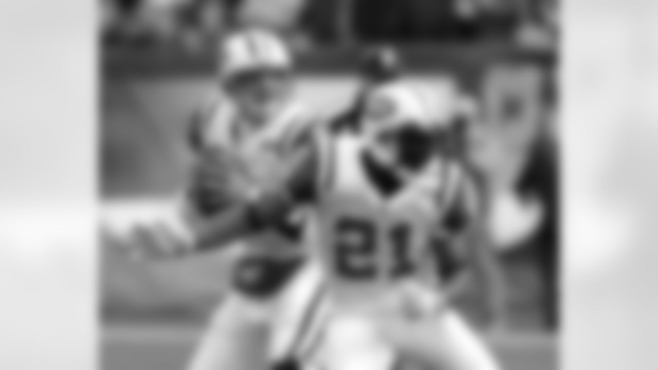 2010 Week 10 Jets vs Browns Game Photos