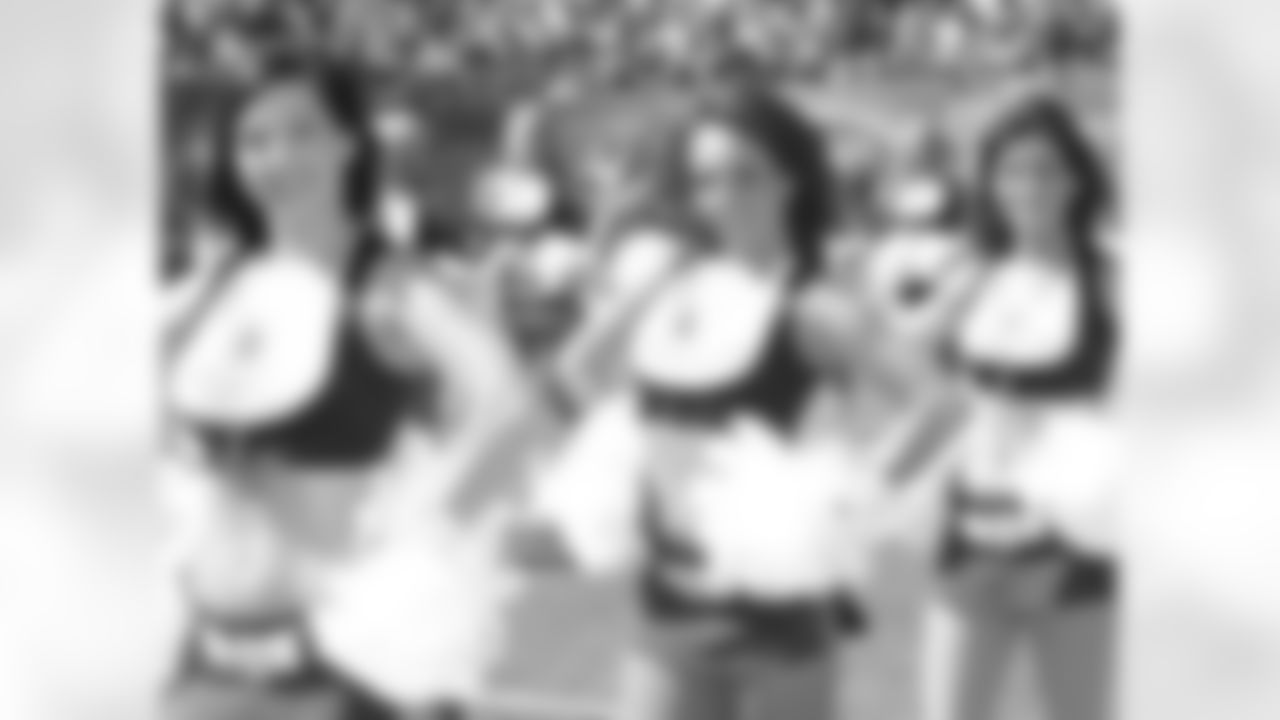 2009 Week 2 Jets vs Patriots Flight Crew Photos