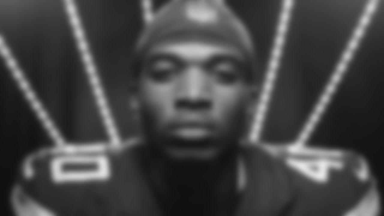 40 Kyron Brown, CB