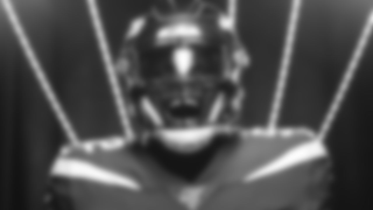 52 Anthony Wint, LB