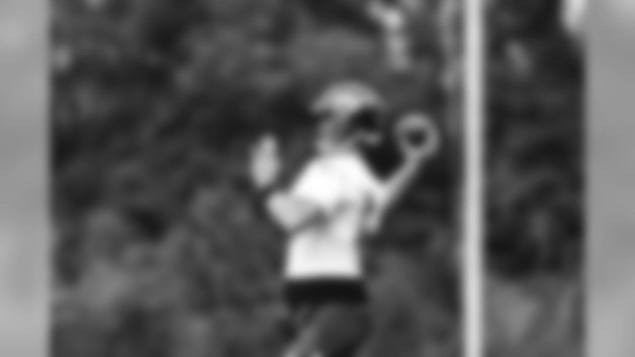 E_SNY_8577