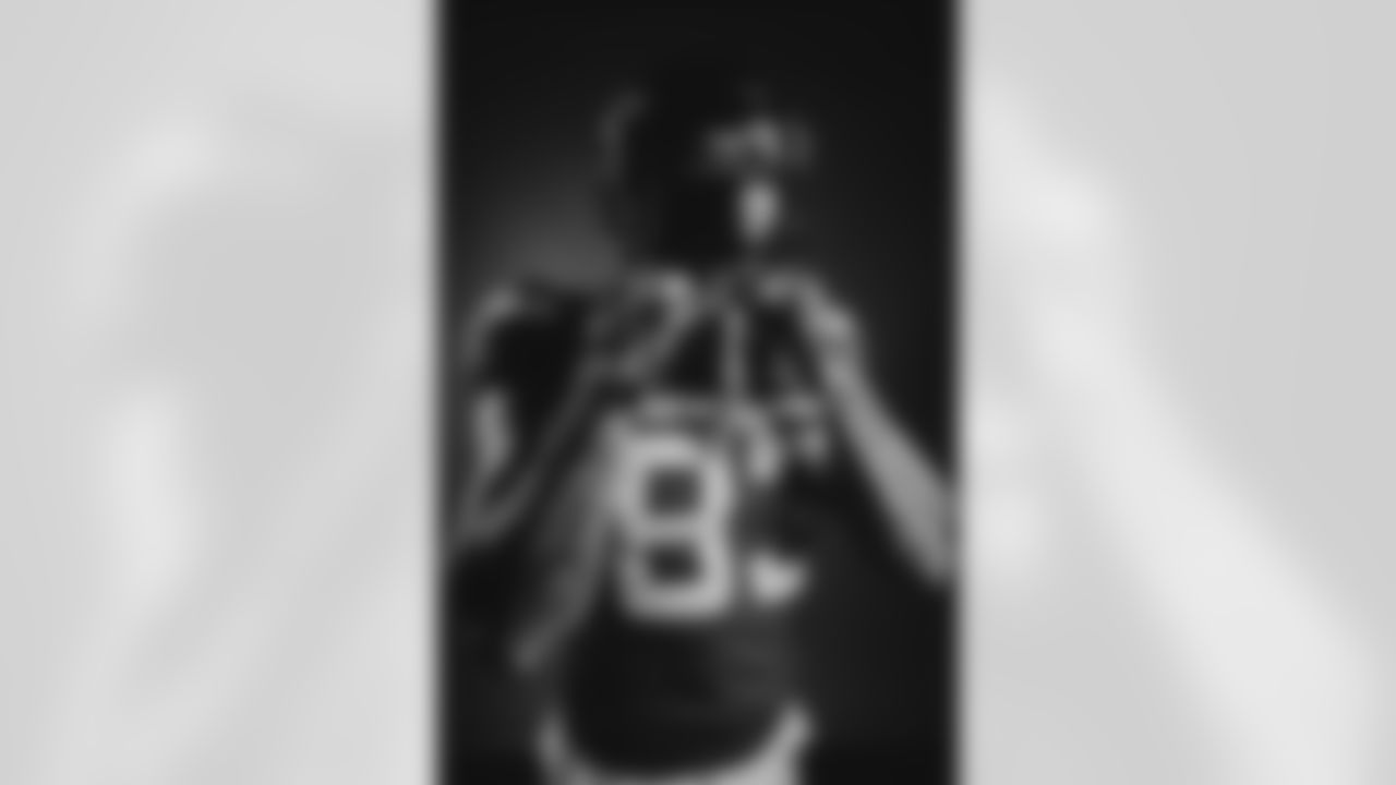 TE Tyler Conklin