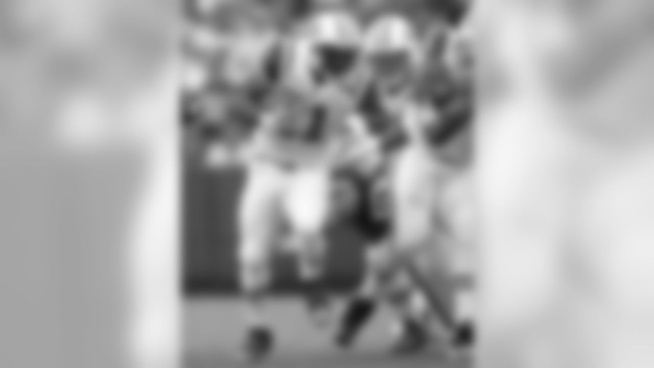 LaDainian Tomlinson Photos