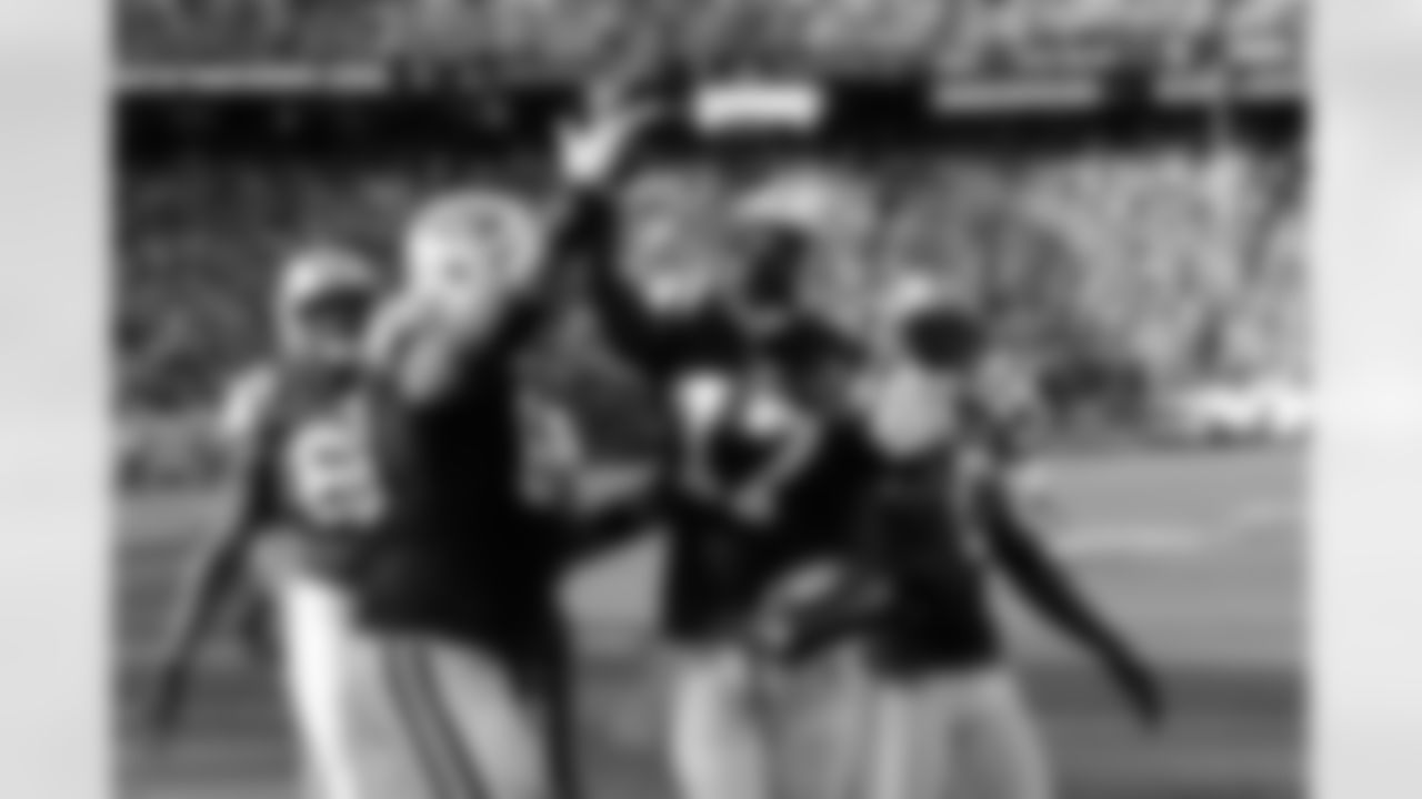 2011 Regular Season Week 7 Jets vs. Chargers Game Photos