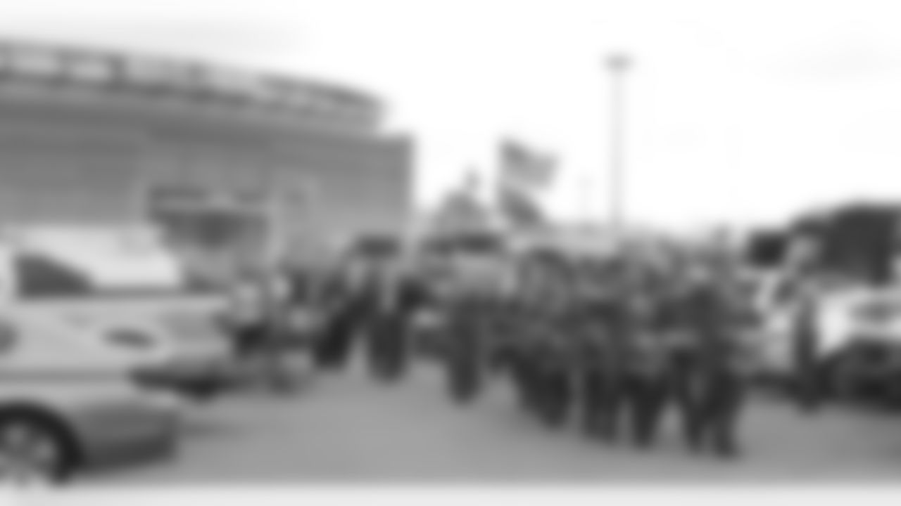Prior to the start of the 1:00 game, the Aviators Drumline marches through the parking lot and performs for thousands of tailgaters outside of MetLife Stadium.